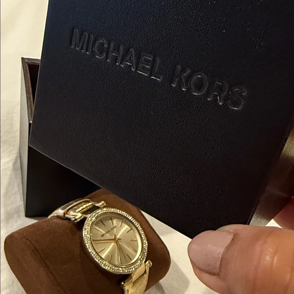 Michael Kors Women’s MK2351 Gold Tone leather MK Strap Quartz Genuine Watch
